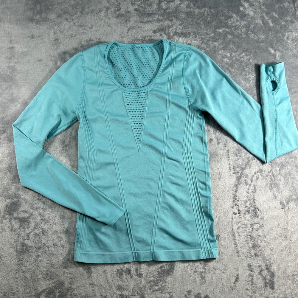Fabletics Long‎ Sleeve Athletic Top Aqua Blue Thumbhole Cutout Seamless Workout